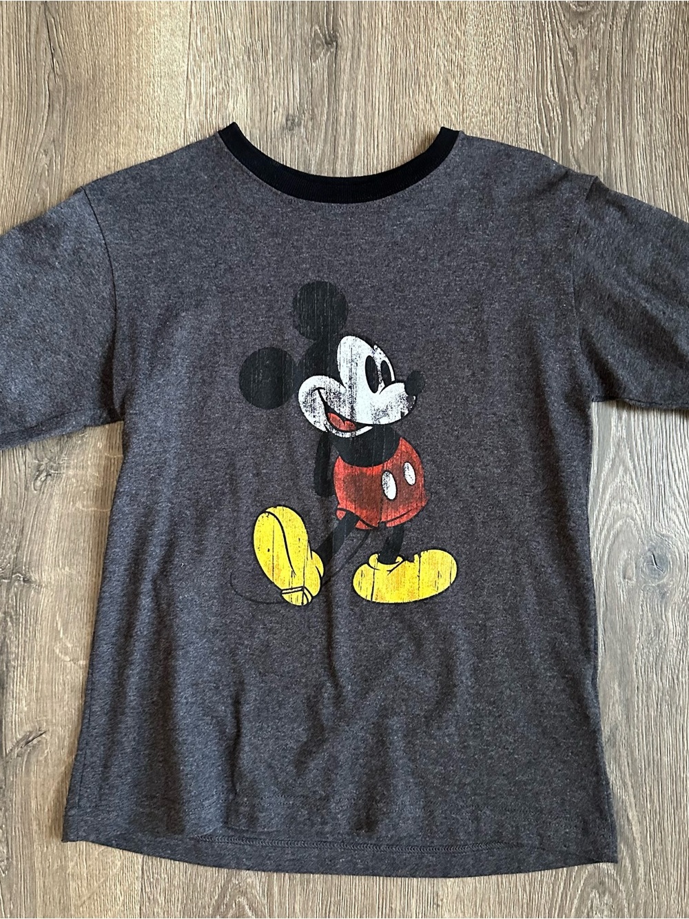 Disney Parks Vintage Mickey TShirt Size Large